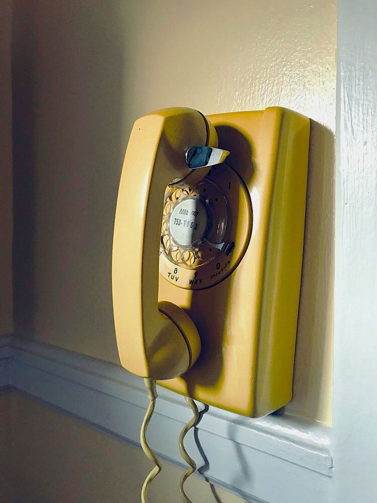 Telefon - Kontakt Milva Telefon - Kontakt Milva